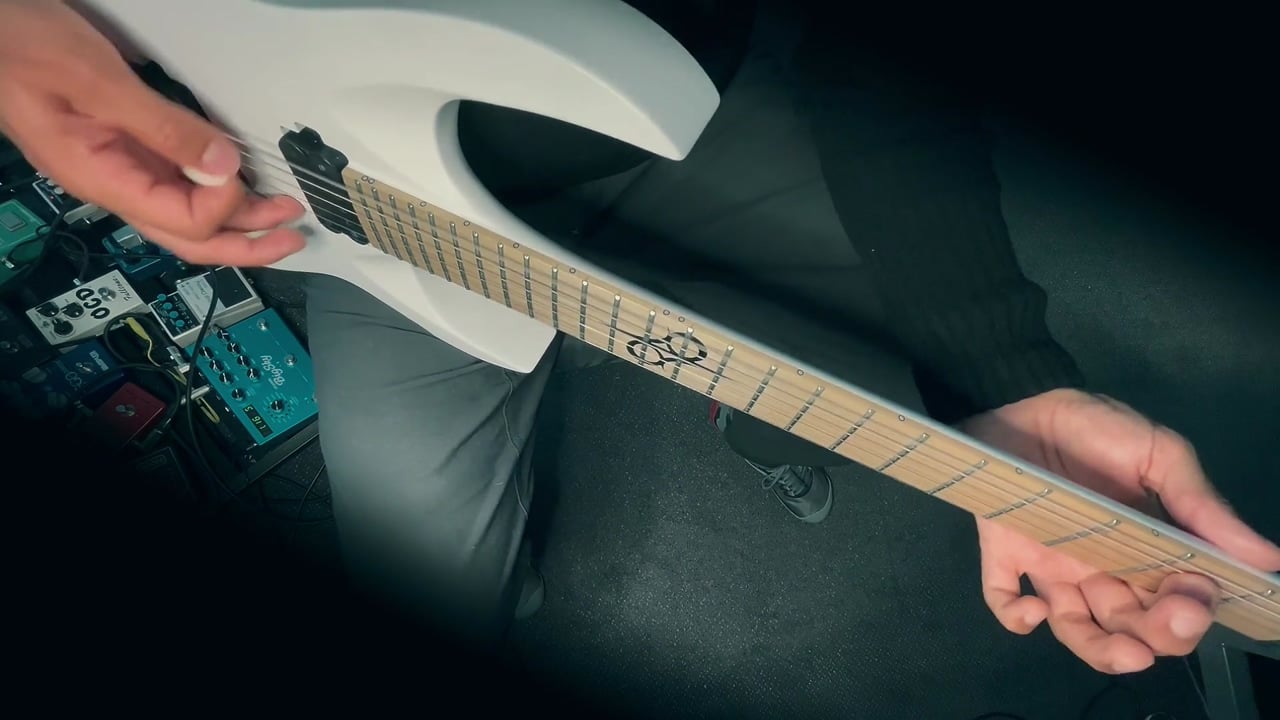 1 finger 1 string